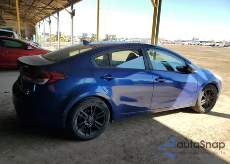 2018 Kia Forte Lx z USA, uszkodzony, nr VIN 3KPFK4A78JE221202